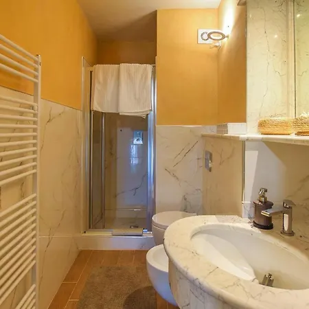 別荘 5 Bedroom Amazing In Fabbiano Fabbiano (Lucca)